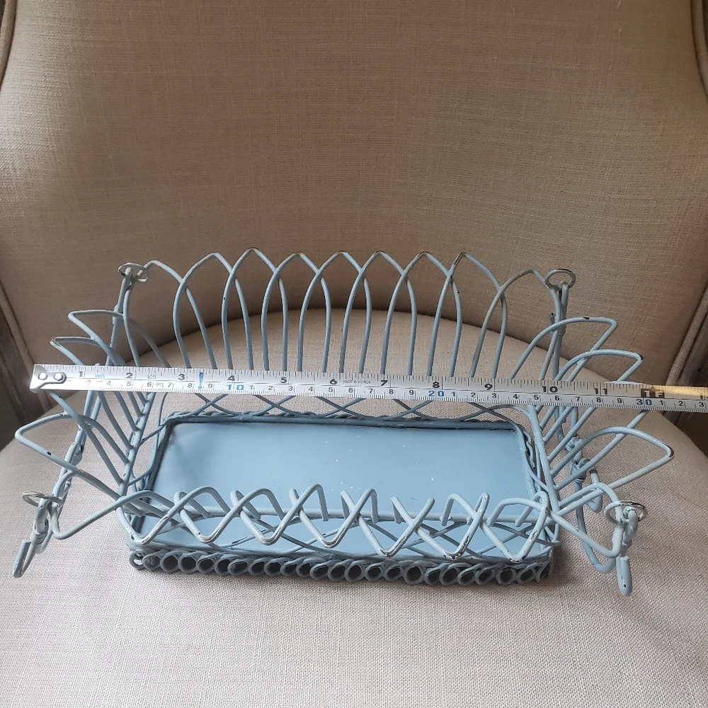 Vintage Light Blue Wire Basket - Picture 8 of 9
